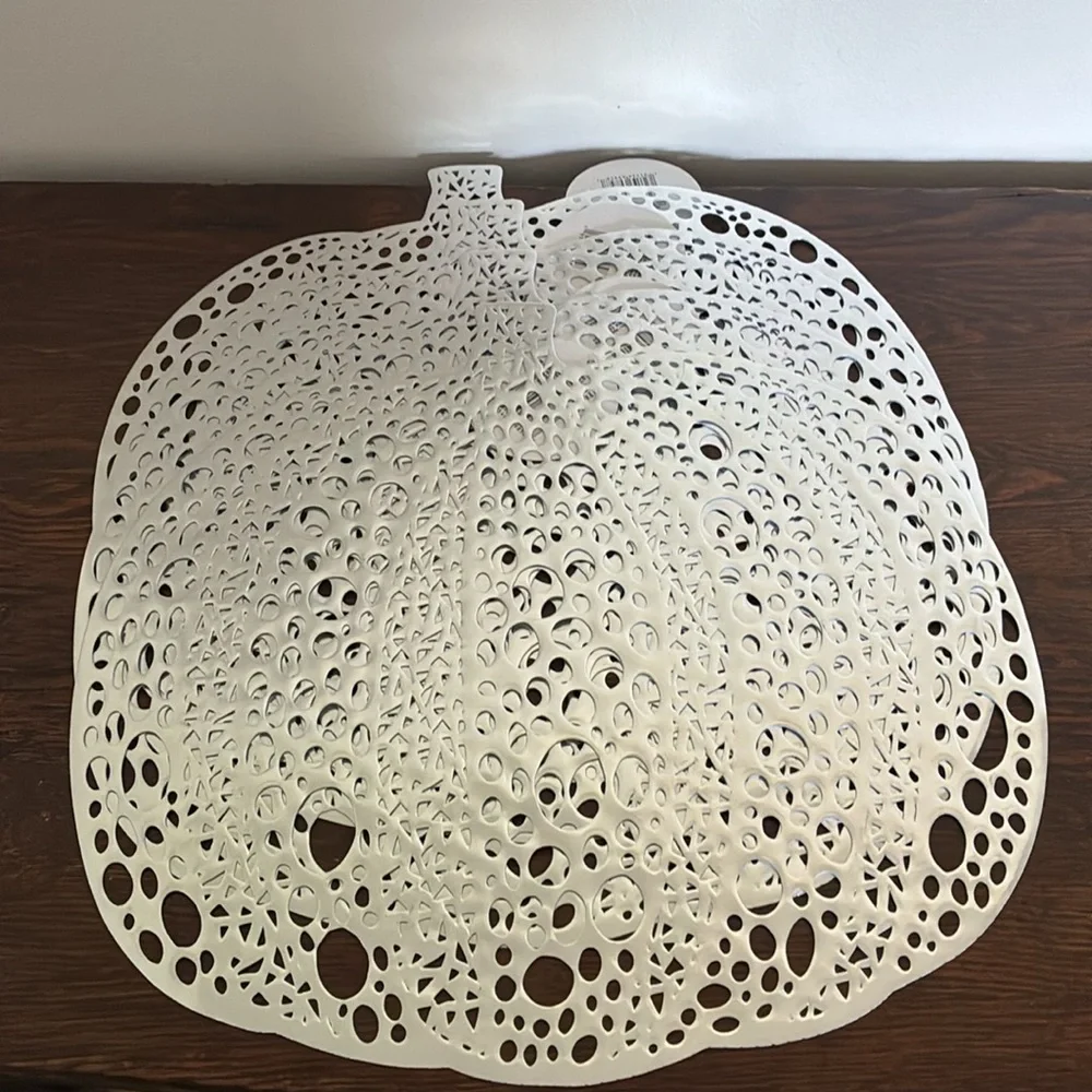 NWT- Set of 4- Gorgeous Metallic Silver Pumpkin Cutout Placemats 16x15